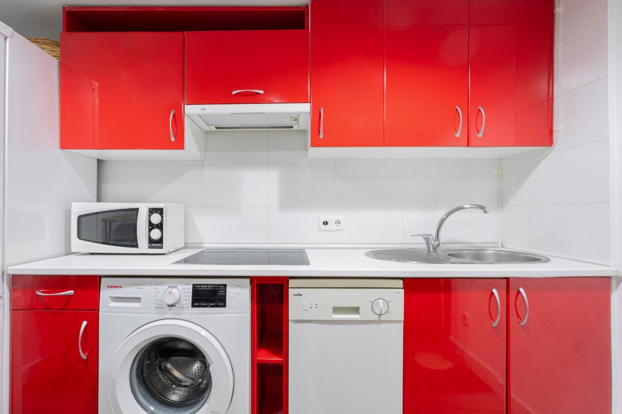 Apartamento En Chueca Para 4 Personas Alquiler Temporal Madrid Dış mekan fotoğraf