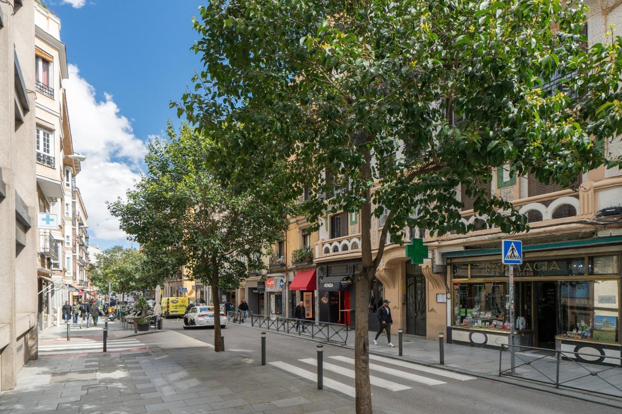 Apartamento En Chueca Para 4 Personas Alquiler Temporal Madrid Dış mekan fotoğraf